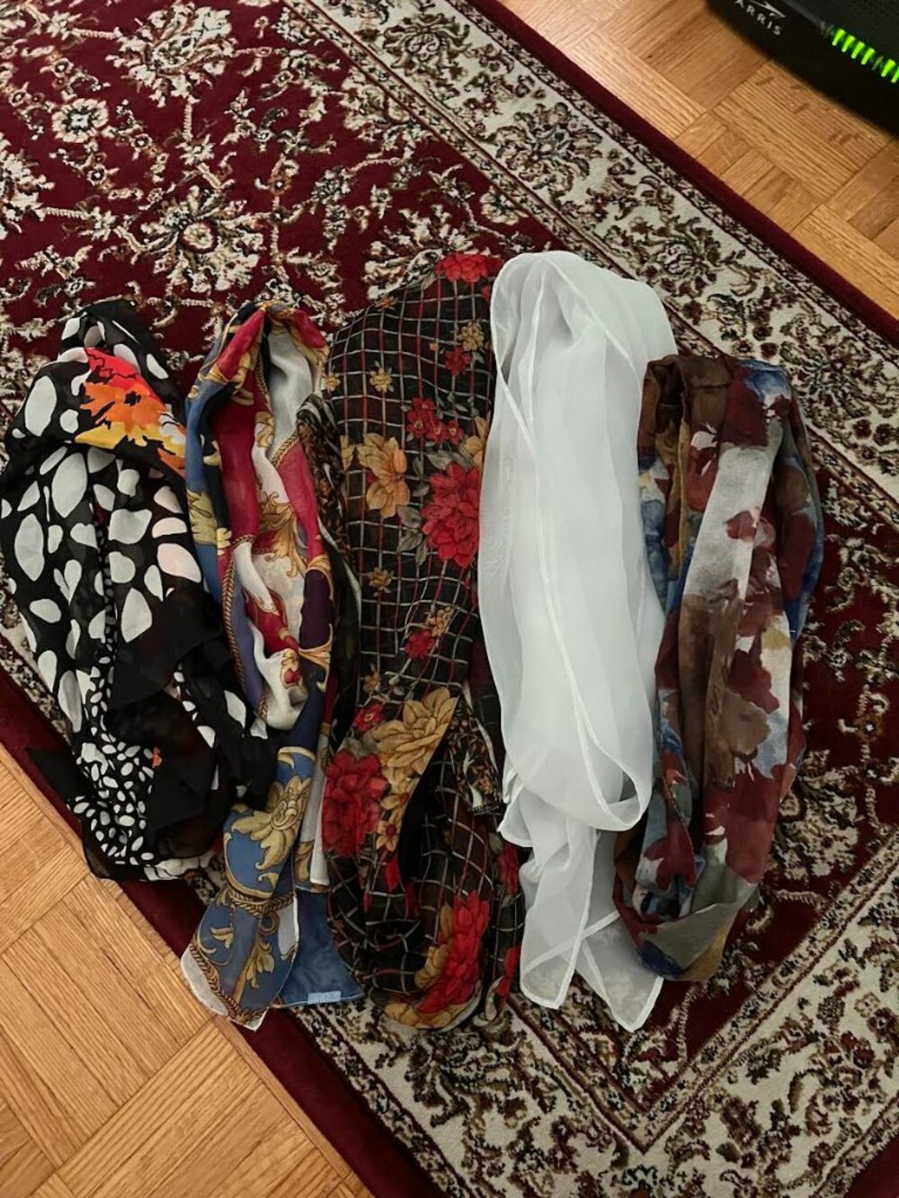 Lot of 5 Scarves
